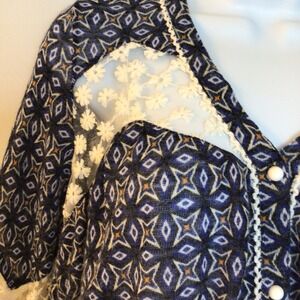 Young Threads Shirt Womens Small Navy Tunic Button Lace Phoebe Buffay Boho 114